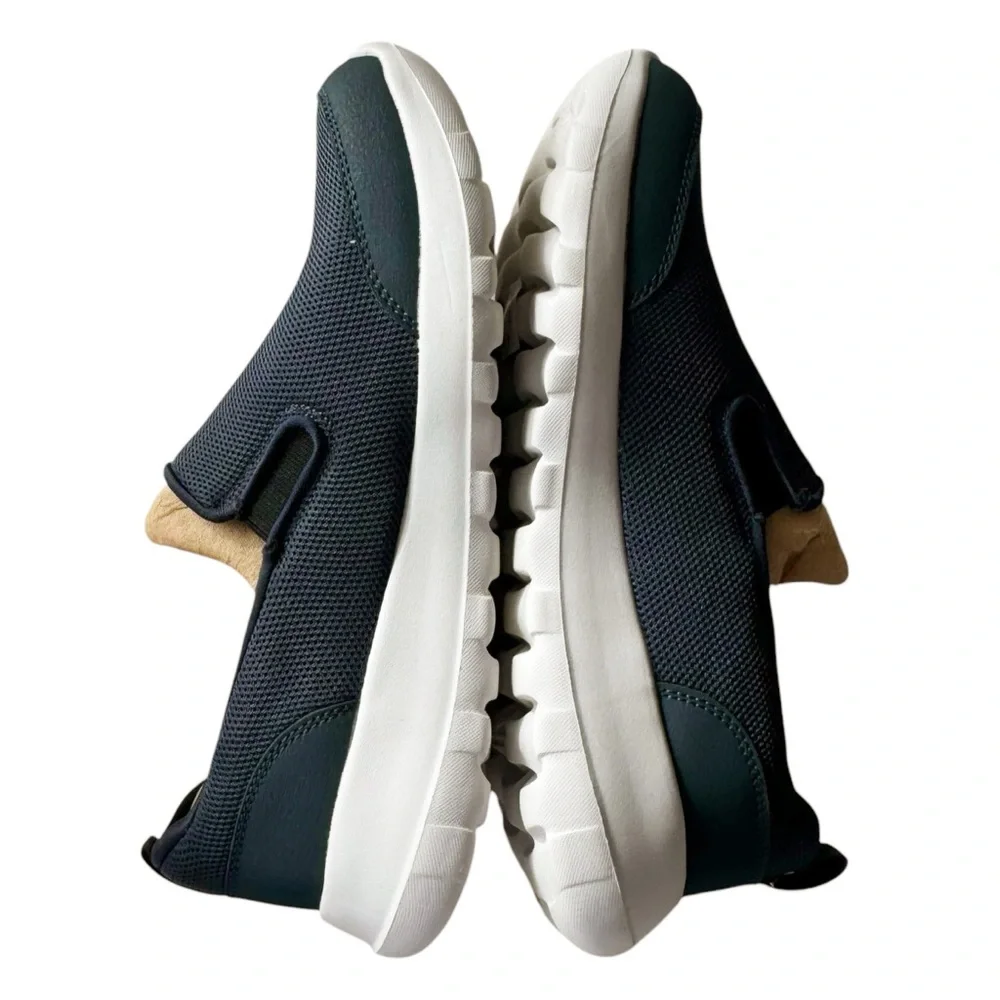 Skechers Go Walk Goga Max Slip On Shoes in Navy | 8 - Picture 4 of 9